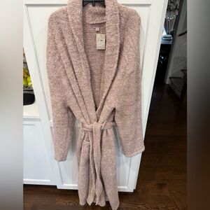BAREFOOT DREAMS NWOT CozyChic Robe
